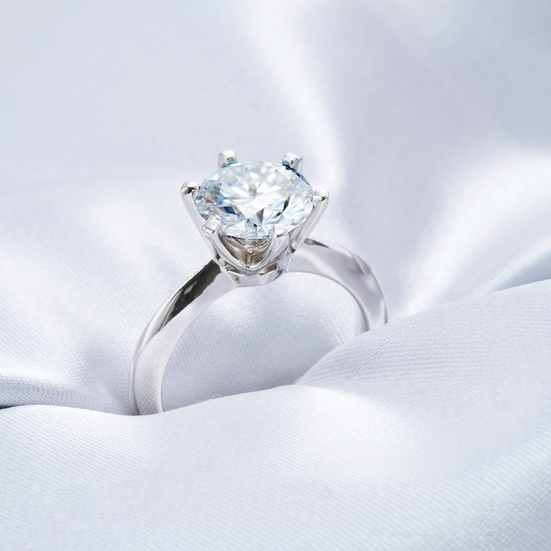 Delphinus Moissanite Ring - 2.55 Carat DEF-color Gemstone