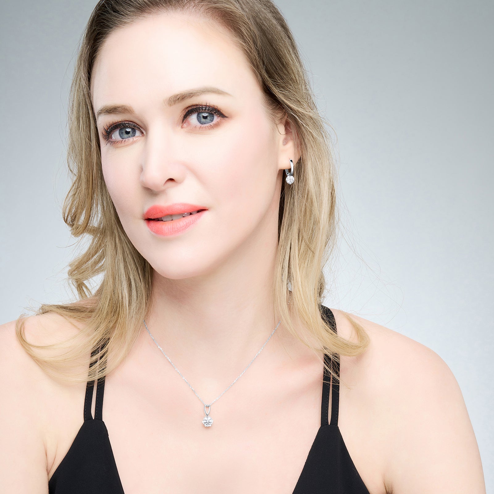 fran✨！ Francis Claire Elodie Moissanite Pendant - 0.85 Carat DEF