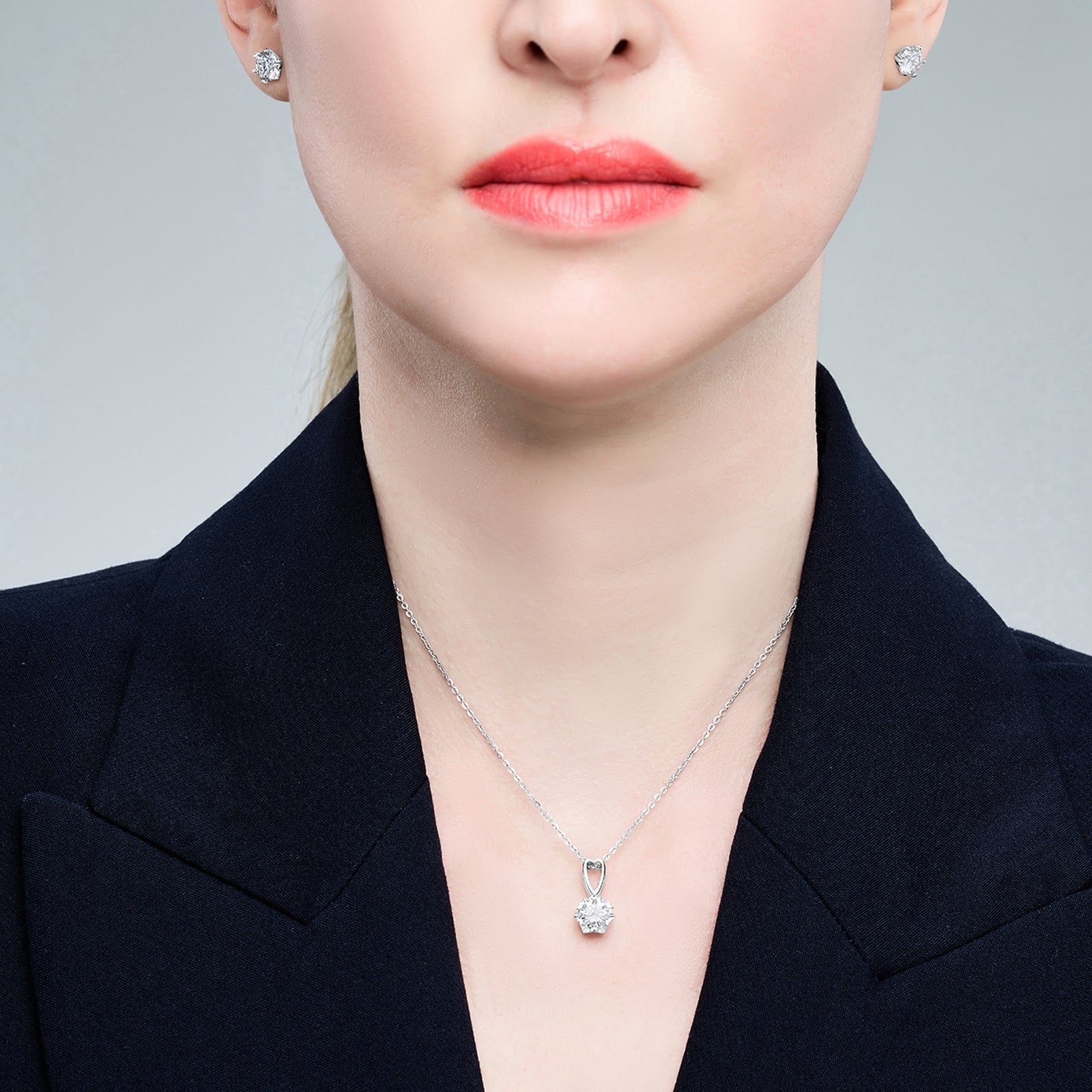 ネックレス・ペンダント roaju discliche small necklace 5BNY838 Small Engraved Filigree Cross Necklace - Gold or Silver